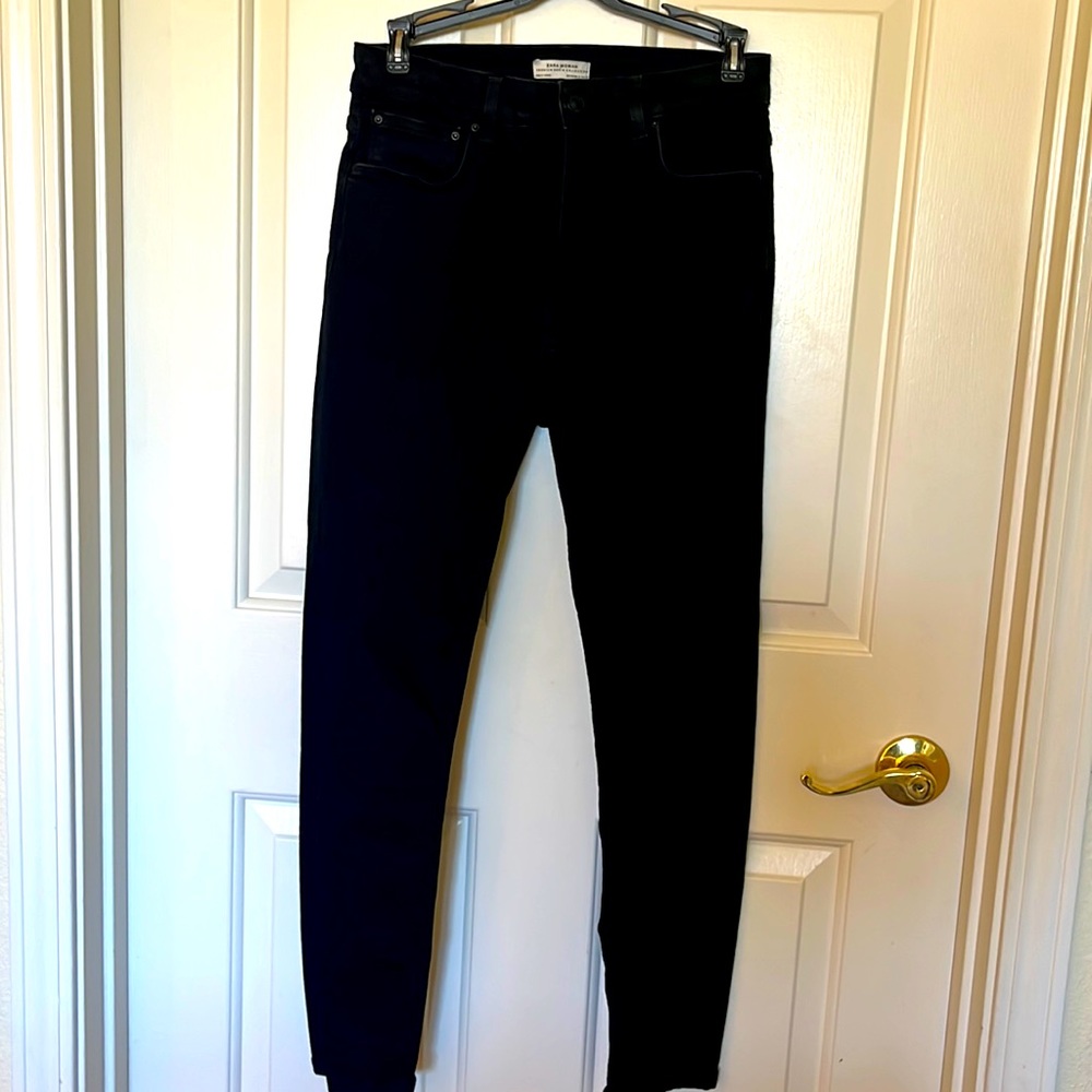 Women’s Zara skinny jeans